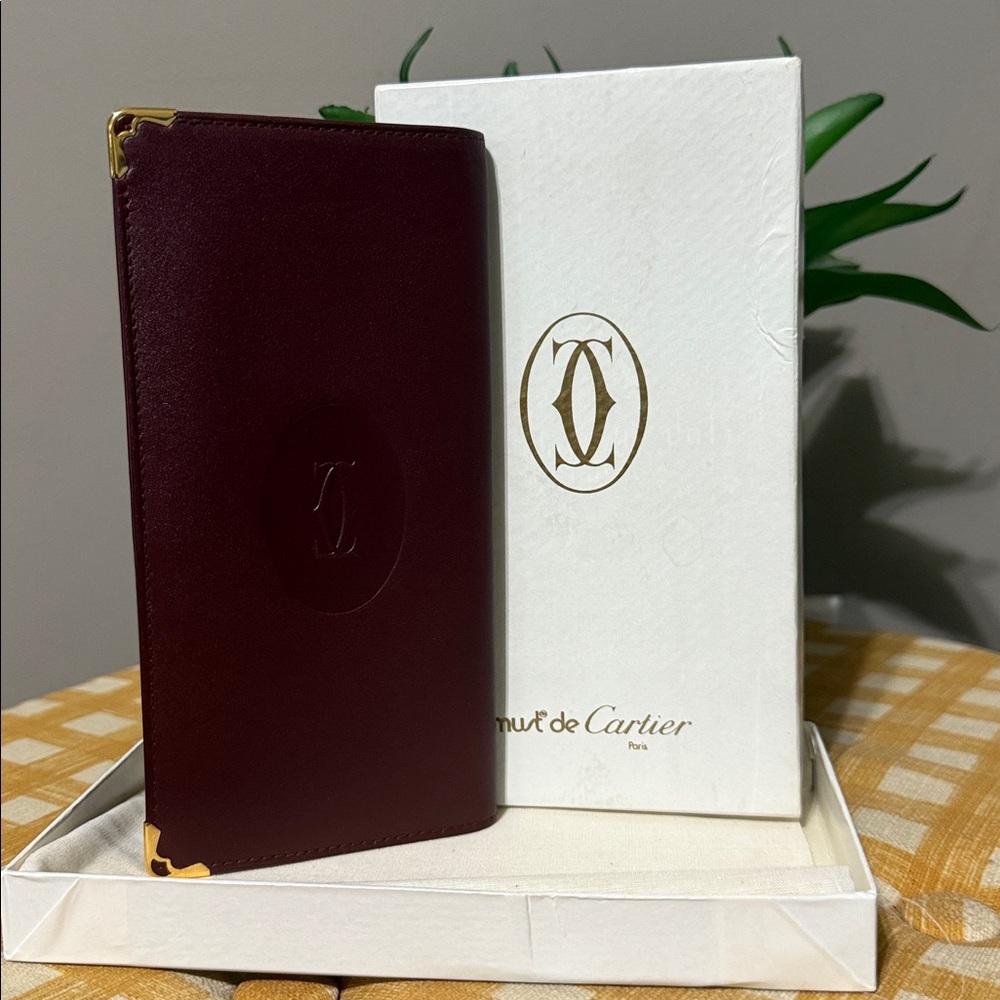 Cartier Burgundy Leather Wallet with Gold Details - Picture 2 of 16